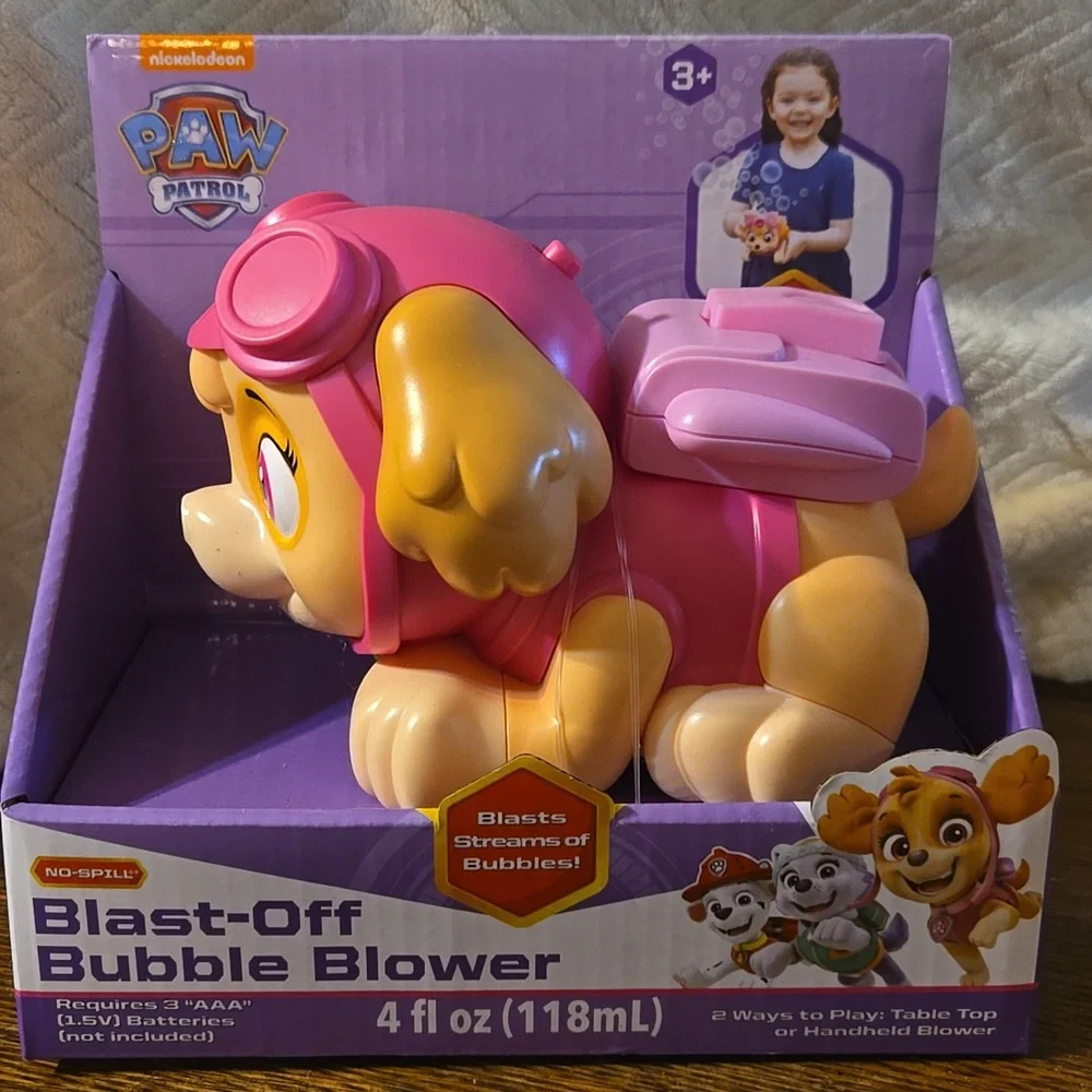 Paw Patrol Pink Skye  Blast-Off Bubble Blower
